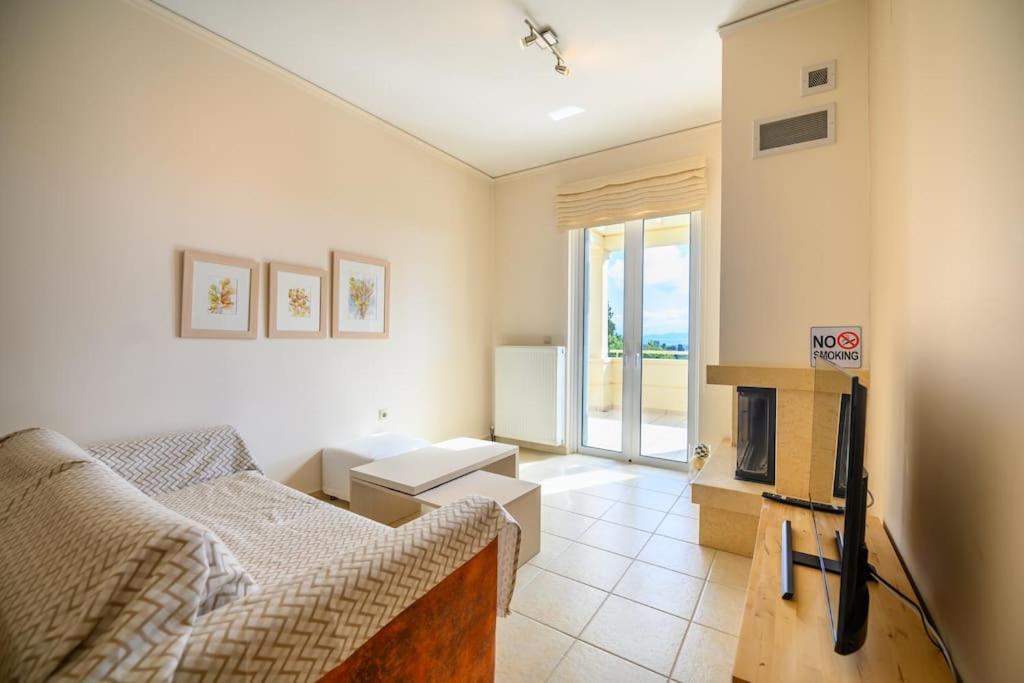 Dafni's Seaview House Apartment